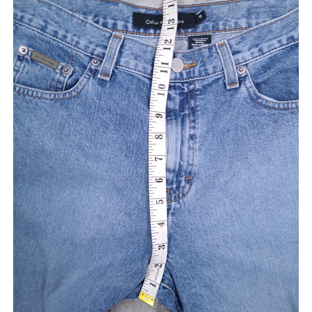 Classic Light Blue Denim Jeans - Picture 8 of 8